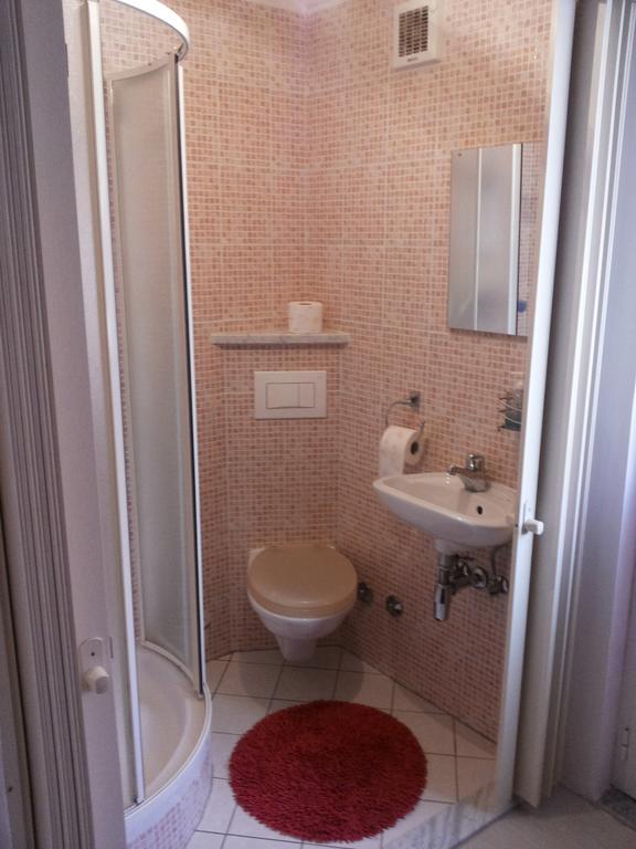 Guest House More Rijeka Quarto foto